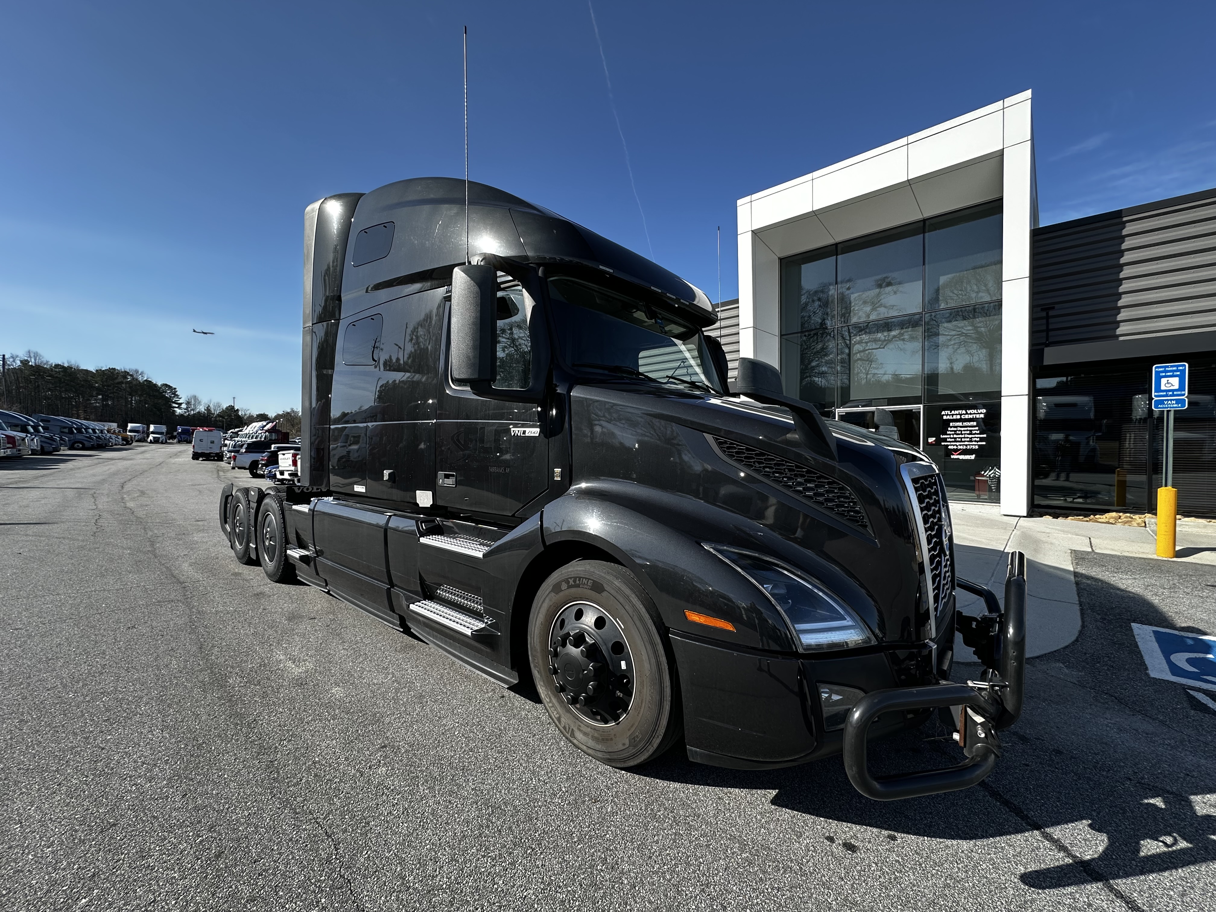 VOLVO VNL64T760