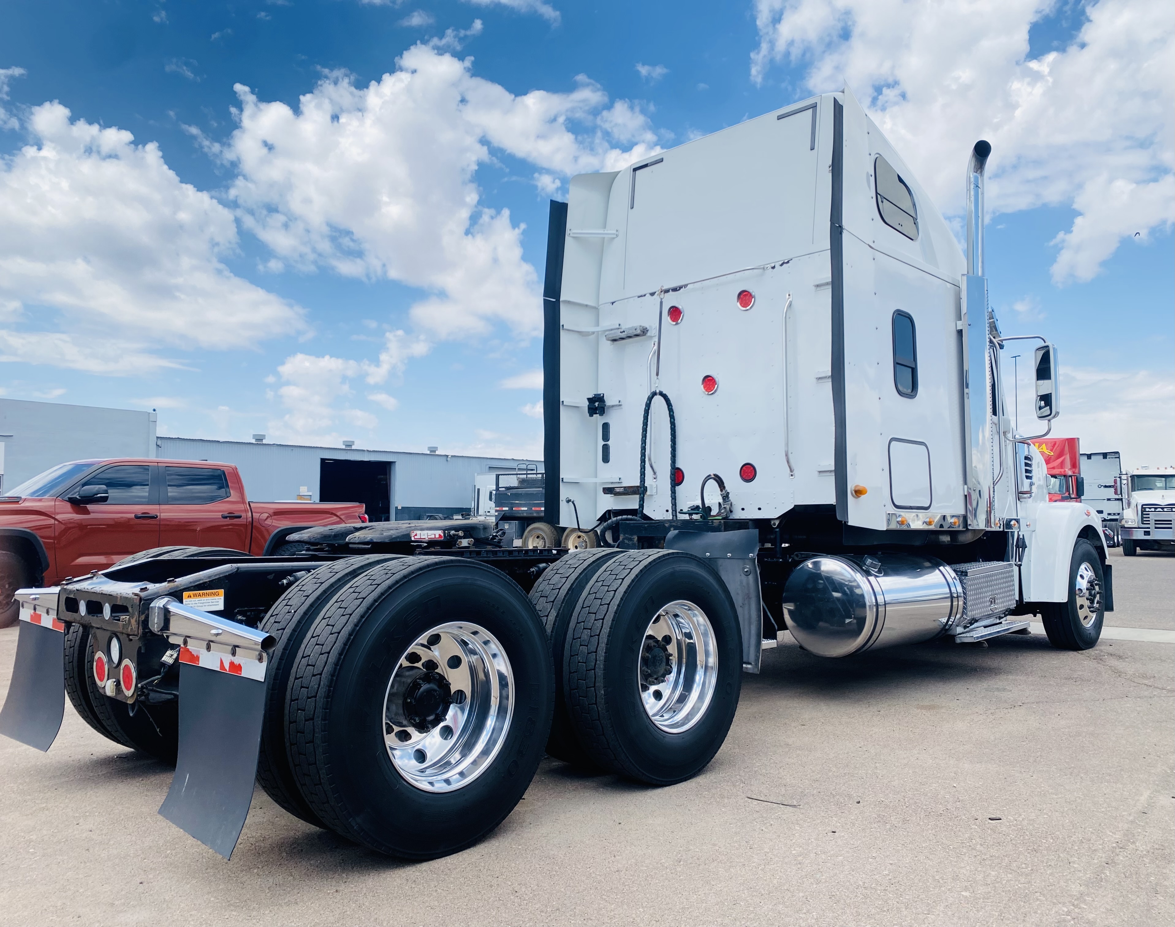 Freightliner CORONADO 132